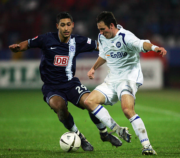 哈登左右为 哈登左右为